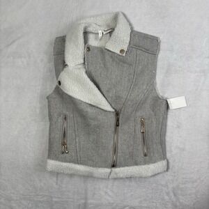 Available‎ Angela Fashion Grey Sherpa Faux Fur Vest Juniors Girls Medium